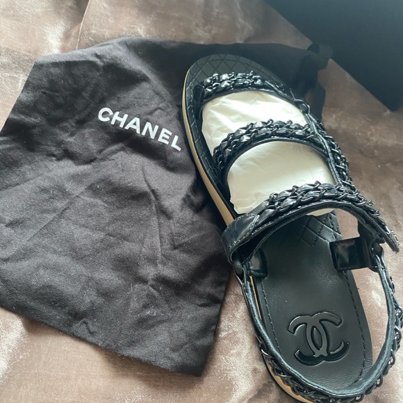 Chanel Black Patent Leather Chain Link Velcro Sandals - BRAND NEW W/ BOX+RECEIPT - Picture 12 of 14
